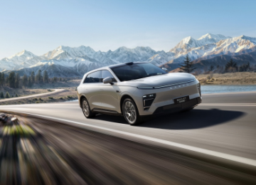 新年驾享全新星纪元ET增程四驱，邂逅十全十美出行体验