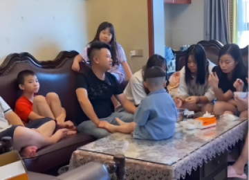 他值得！16名外甥为“宇宙舅舅”攒了一辆车！